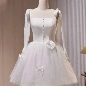Adorable robe de soirée blanche courte en tulle