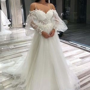 Elegant A-Line Off-Shoulder Long Sleeve Lace Appliques Tulle Wedding Dress