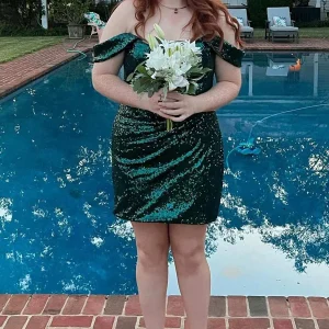 Robe de soirée à paillettes, col rond, épaules dénudées