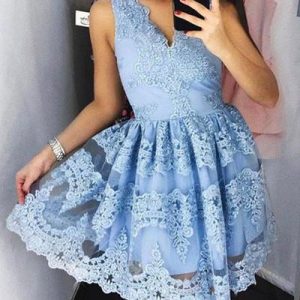 Robe de soirée en dentelle modeste bleue courte pour étudiant de première année | Robe de cocktail courte parfaite