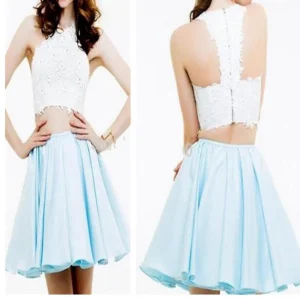 Robe de soirée deux pièces bleu pâle, robe Sweet 16 avec haut en dentelle blanche