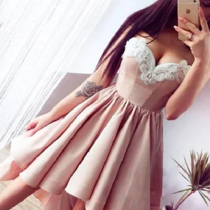 Robe de soirée/robe de bal tendance, rose poussiéreux, haute et basse, avec appliques en dentelle à l'encolure, #110506