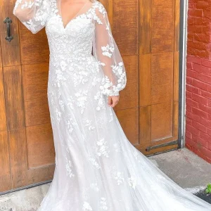 Classy Sheath Deep V-Neck Long Sleeve Wedding Dress with Lace